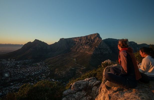 Cape Town: Lion's Head Sunrise or Sunset Hike - Private or Shared