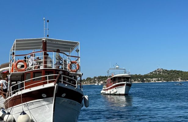 Island Hopping Tour of the Šibenik Archipelago with Lunch