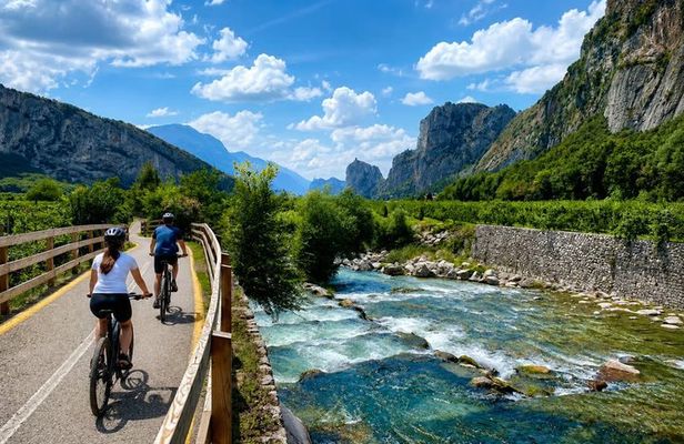 Riva del Garda E-Bike Tour between Varon Arco and Sarca