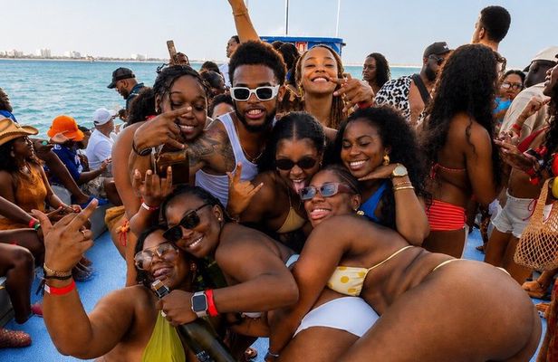 Punta Cana King Of Kings Hip Hop Party Boat Open Bar & Pickup.