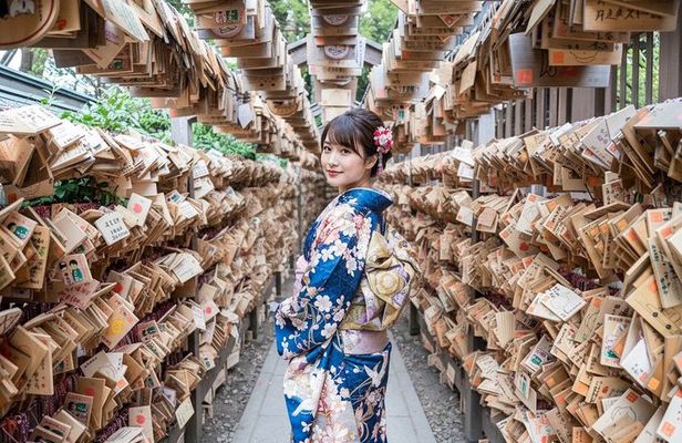Historic Kawagoe and Hikawa Shrine Walking Tour
