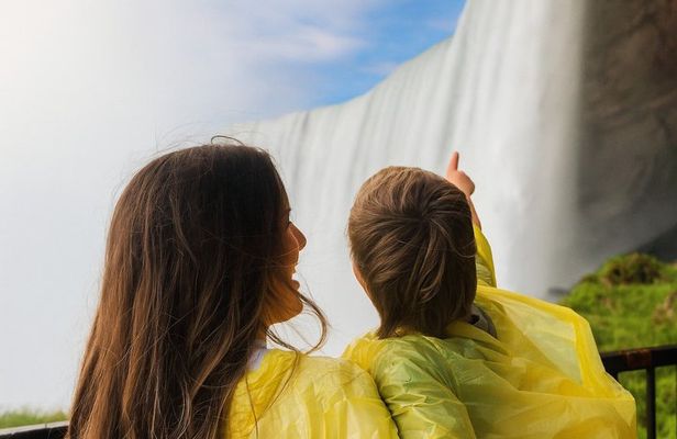 Private Niagara Falls Tour in a Luxury SUV