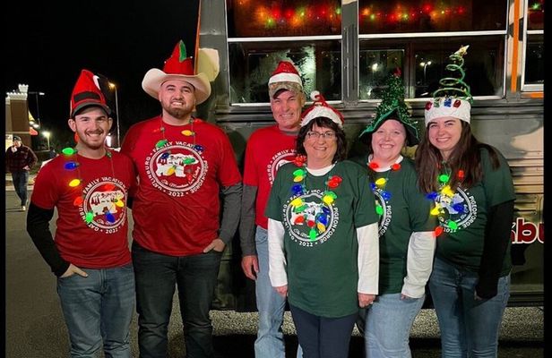 Pigeon Forge Redneck Christmas Light Tour and Moonshine Tasting