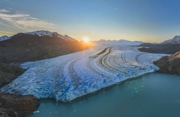 Private tour of Argentina's LARGEST Glacier and El Chaltén