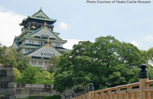 Osaka Afternoon Walking Tour: Osaka Castle & River Cruise