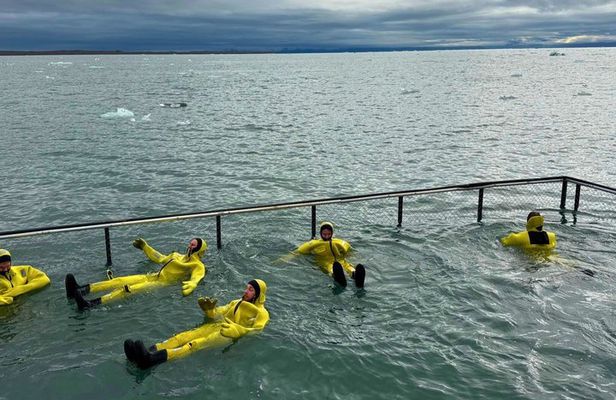 Arctic Seafloating Adventure in Svalbard