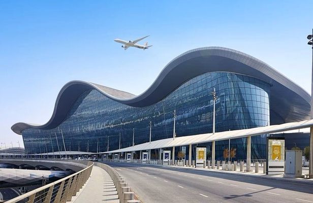Private Abu Dhabi Airport Layover Grand Mosque and Palace 6 Hours