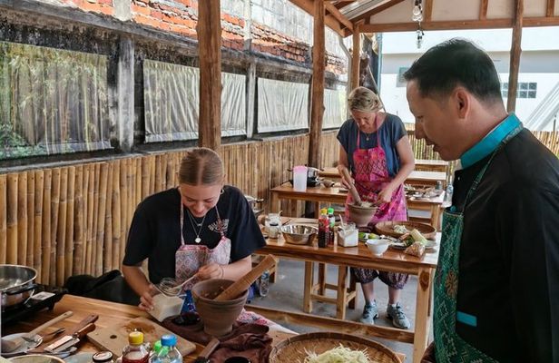 Cook Like a Local in Luang Prabang