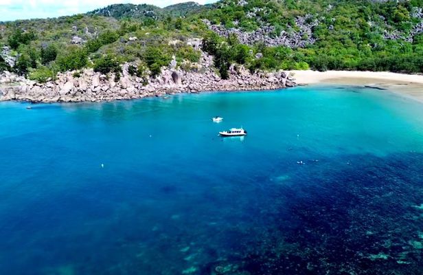 Magnetic Island Adventurer Tour