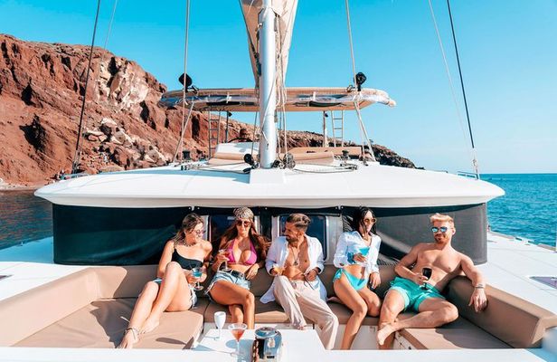 Santorini Private Catamaran Cruise and Therasia Island