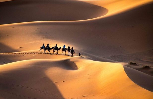 3-Day Merzouga Desert Tour with Luxury Camp & Camel Ride