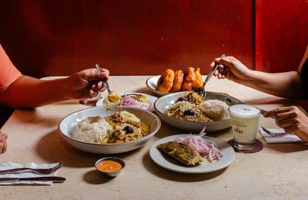 Limeno Bites Food Tour with 14+ Tastings