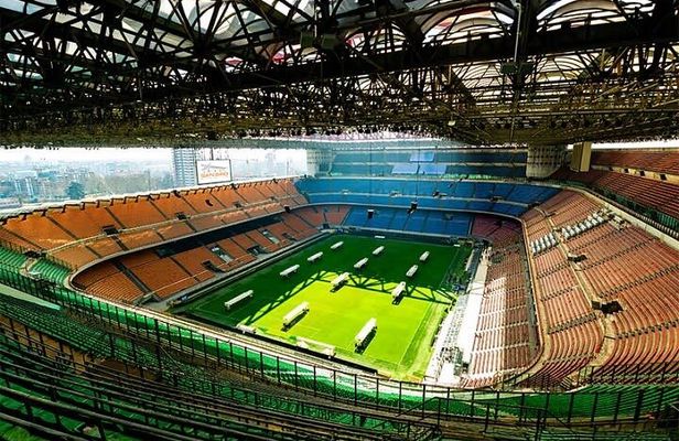 San Siro Museum Ticket and Gray Line Milan Hop-On Hop-Off Bus