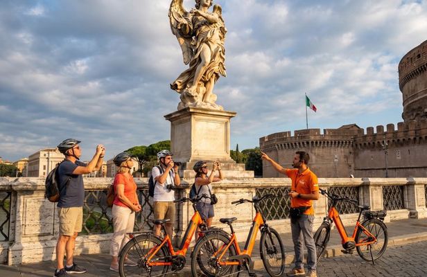 Bike/E-bike Tour of Rome and Vatican
