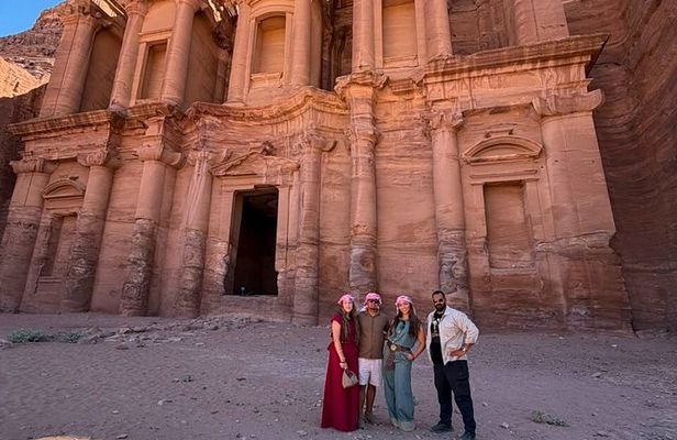 Tour Privado en Español a Petra: Historia y Cultura Nabatea