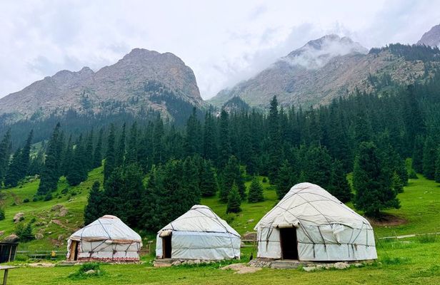 2 Day Issyk Kul Canyons, Eagle Show, Yurt Stay and All Meals