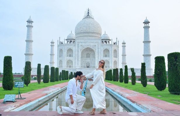 Taj Mahal Tour from Delhi – Choose Your Perfect Package