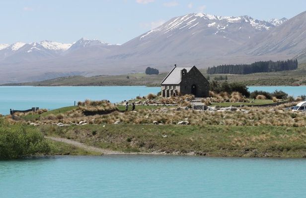 Private Lake Tekapo Escape: A Scenic Journey from Queenstown