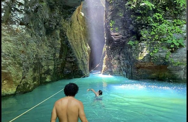 Waterfall Experience — Private Hike (2 people minimun)