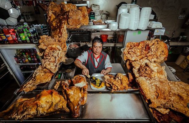 Quito Eats Food Tour with 14+ Tastings