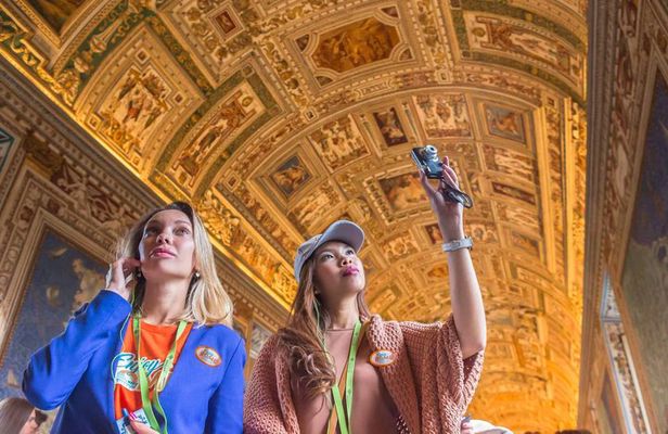 Skip-the-Line: Vatican Museums, Sistine Chapel & St. Peter Tour