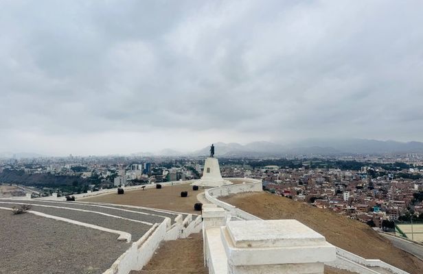 The Real Lima Tour: Barrios, Local Culture & Flavors