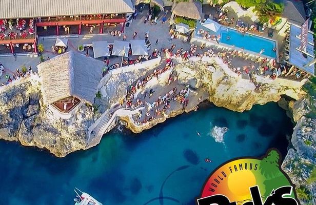 Montego Bay Seven Mile Beach and Ricks Cafe Shared Tour
