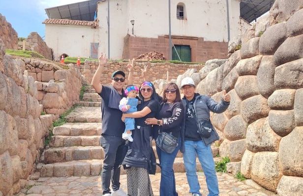 Sacred Valley Tour from Cusco with Ollantaytambo Train Drop off