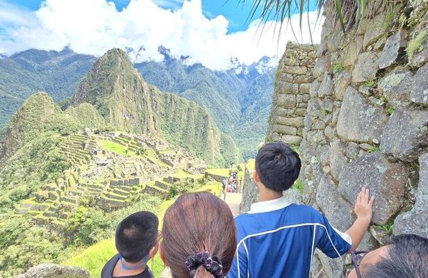 Machu Picchu Full Day Tour by Train from Cusco