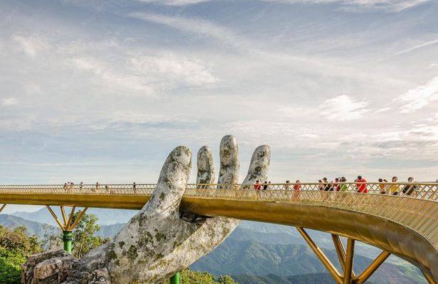 Da Nang : Golden Bridge , Lady Buddha , Marble Mt & Am Phu Cave