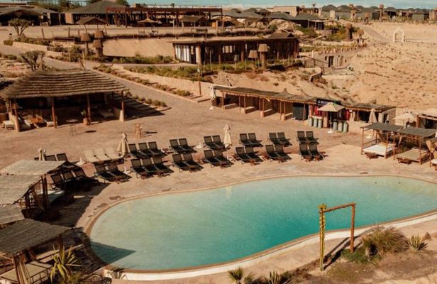 Agafay Desert Luxury Pool Lunch or Pool Dinner Show Private