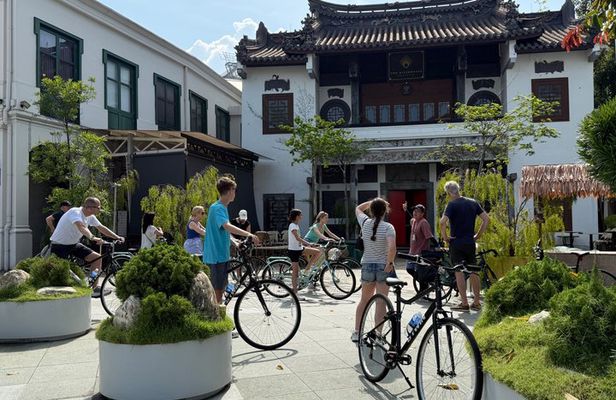2 Hour Cycling Adventure Through Singapore River and Marina Bay