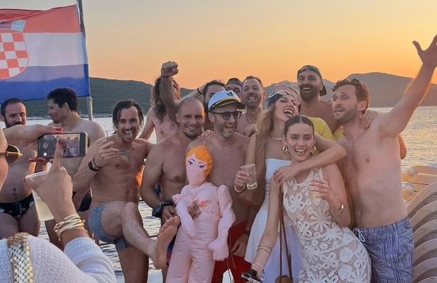 Dubrovnik Boat Party: DJs, Swim, Free Drinks & Club Entry