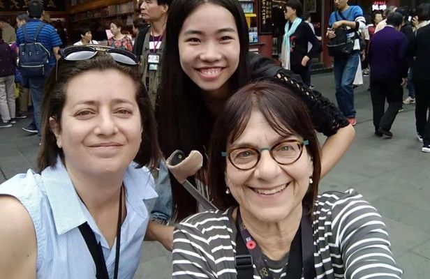 Shanghai with Fun: Highlights, Food & Gems with Scarlett