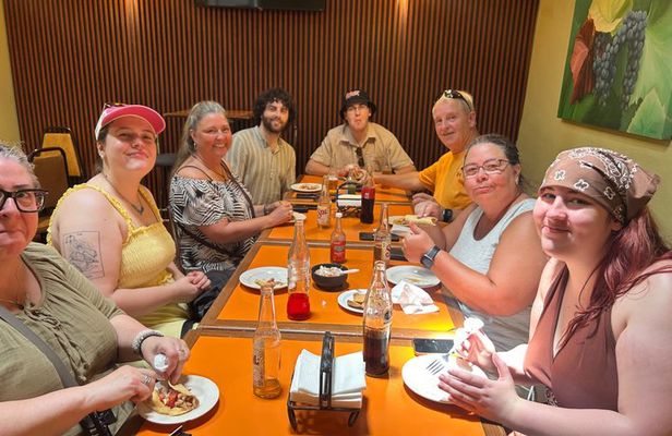 Taco tour : Yucatan-flavored dining experience
