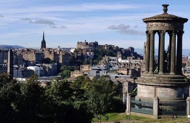 Edinburgh Private Guided Driving Full Day City Discovery Tour