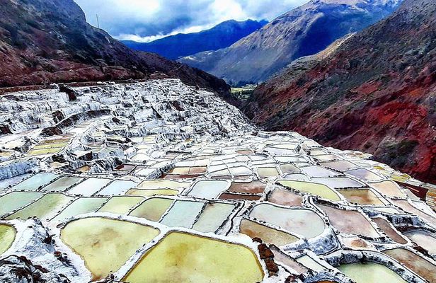 Salt Mines and Moray with left in Ollantaytambo with Lunch