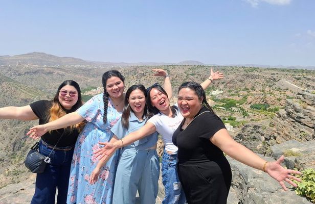 Shared Nizwa and Jebel Akhdar Tour from Muscat