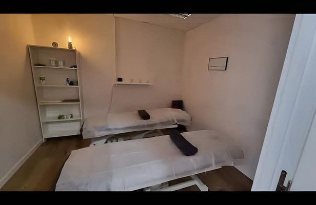 Couple's massage pilgrim 60 minutes in Santiago