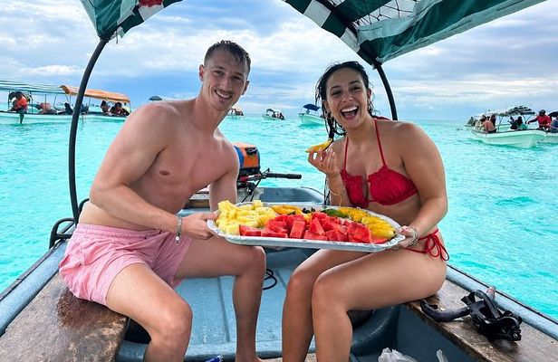 Mnemba Snorkel and Baraka Aquarium with Kendwa Sunset Tour