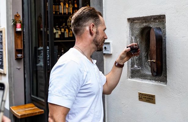 Private Florence Oltrarno Food & Wine Tour with Wine Windows