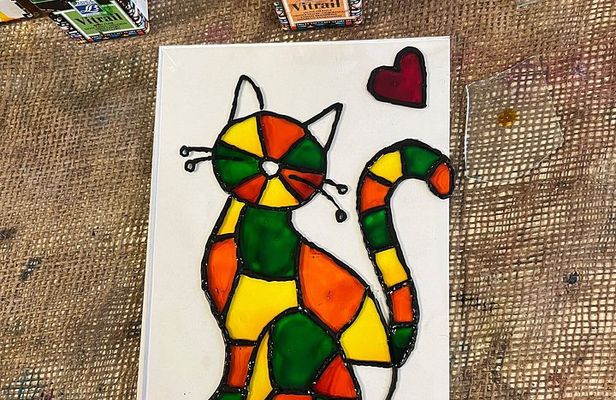 Amman Glass Painting Class in a 1930s Heritage House with Snacks
