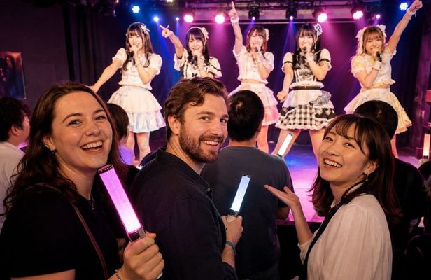 Tokyo Underground Idol Experience: Live Show & Cheki Photo