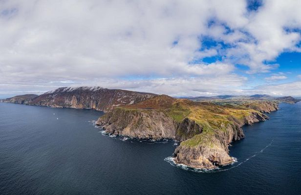Derry and Donegal Full Day Luxury Minivan Tour