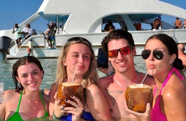 Catamaran Yacht Party Boat Puerto Plata Snorkeling and Open Bar