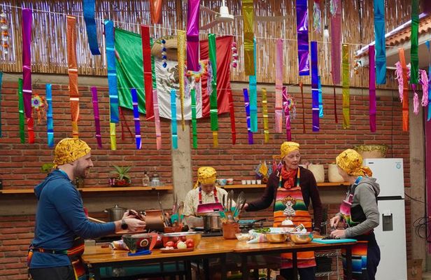 Cooking classes from the Isthmus with a Tehuana