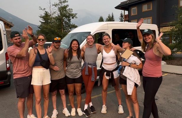 Moraine Lake Louise & Icefields Parkway Small Group Tour-12 spots