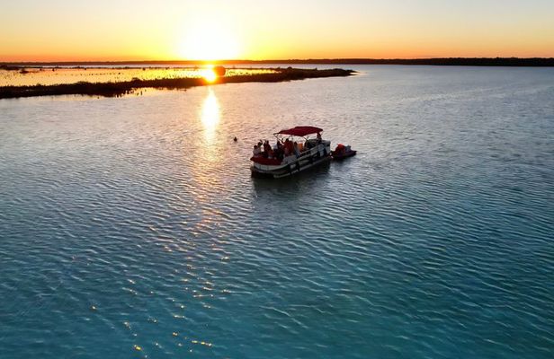 Private charter on pontoon Laguna de los Siete Colores Bacalar