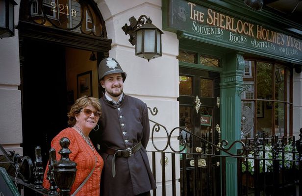 Private Black Cab Tour in Victorian London
