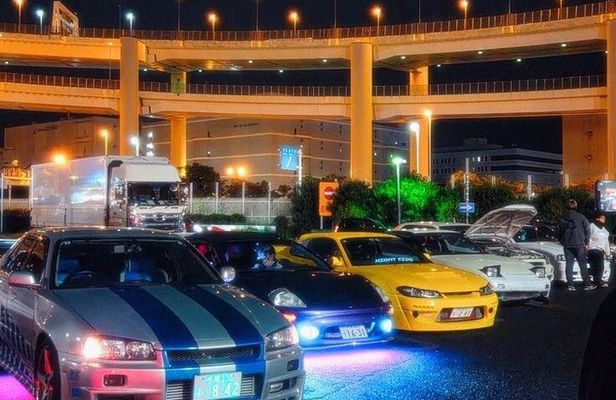 Street racing Tokyo Drift Daikoku Parking Area in Tokyo